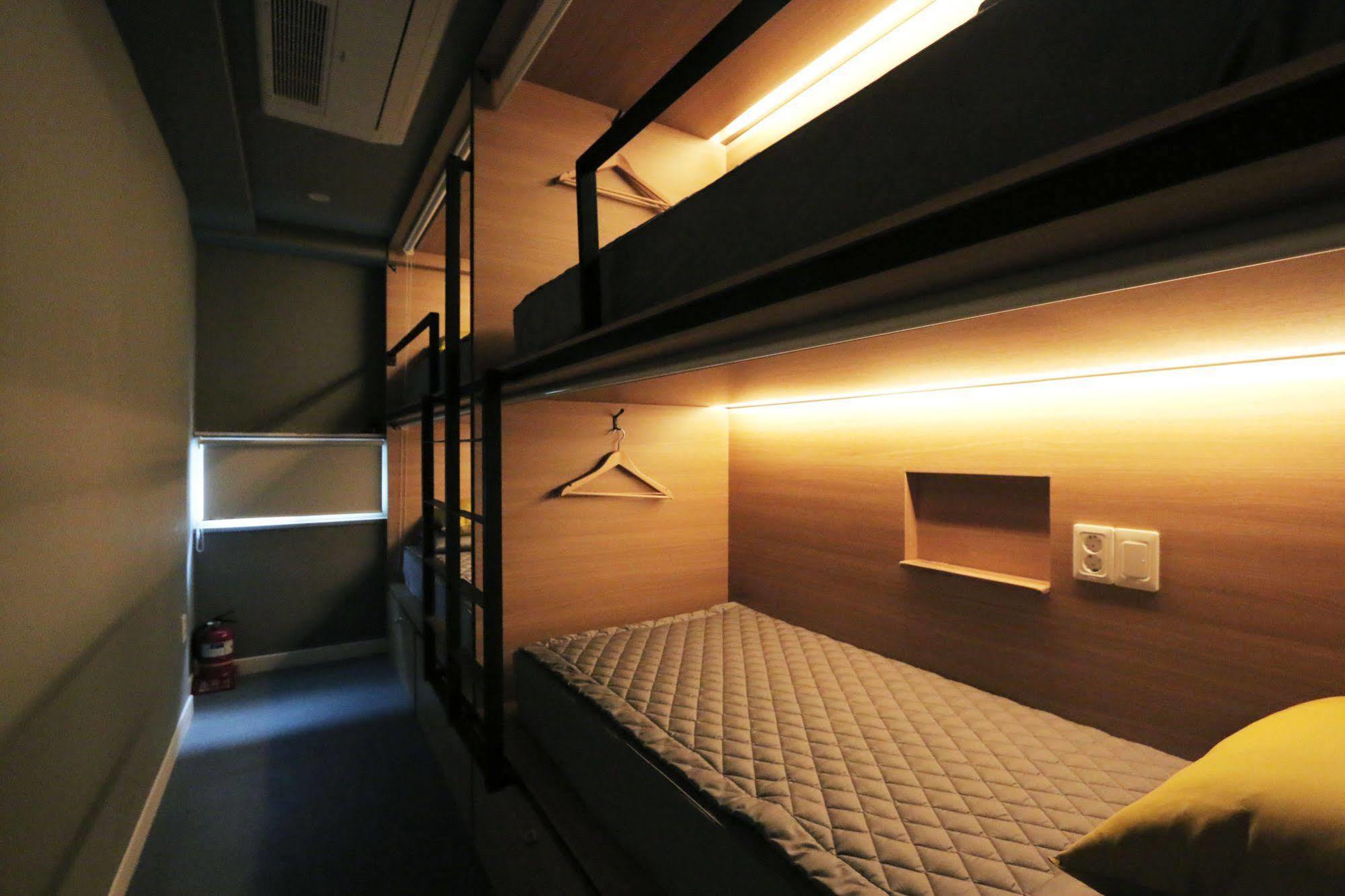 Blueboat Hostel Jeonju Exterior photo